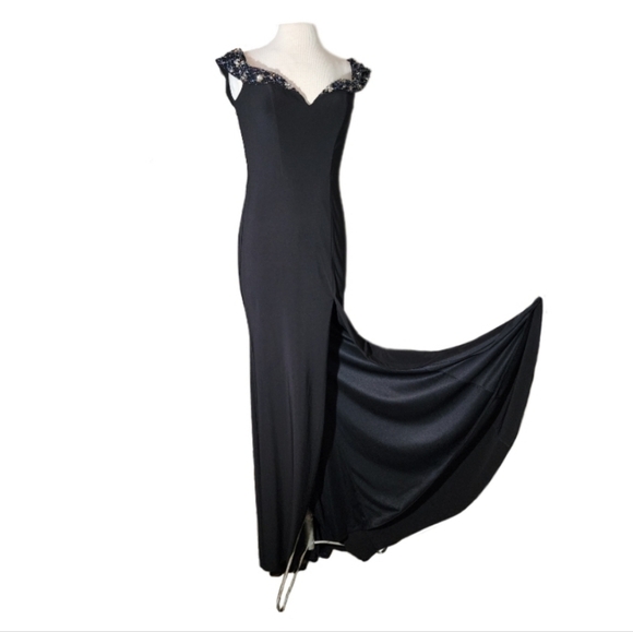 Faviana Dress Glamour Off Shoulder Sweetheat Neckline Maxi Black Size 8 - Picture 10 of 16